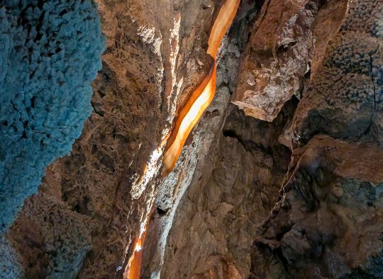 ribbon formation in Jewel Cave