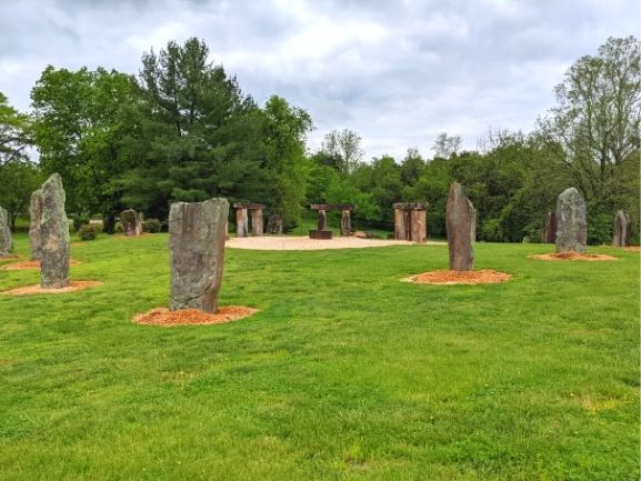 Kentucky Stonehenge. Multiple large rock sculptures made to look like the original Stonehenge