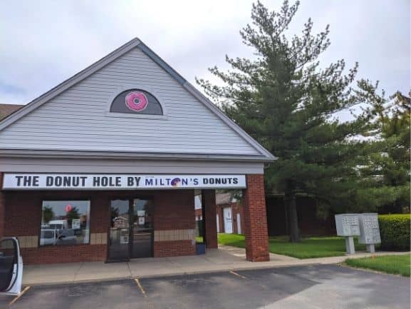 The Donut Hole Store Front