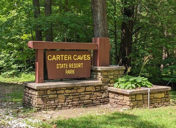 Carter Caves State Resort Park sign