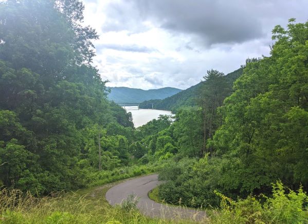 Windy roads in Bluestone State Park