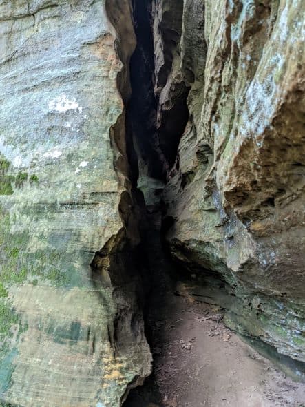small crevice in the rocks