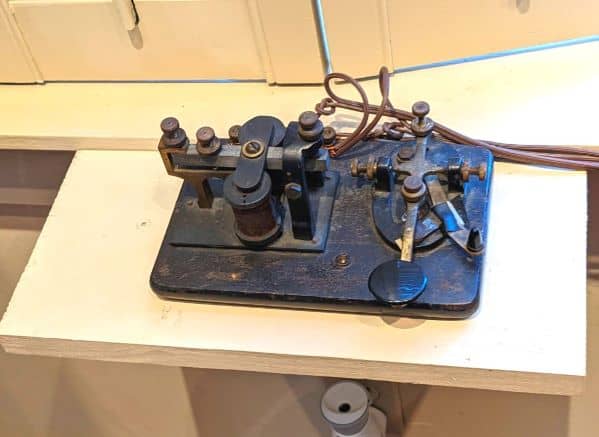 telegraph typing machine