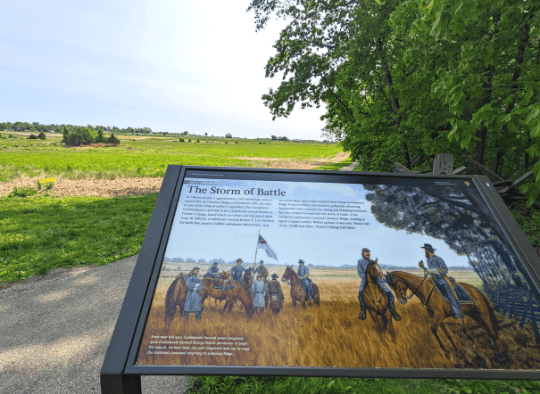 Informational sign in front of the battlefield