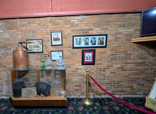 Bootlegging distilery equipment display in Gangster Museum of America