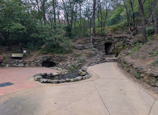 "Trail leading to two small natural spring areas in Hot Springs Natural Park " 