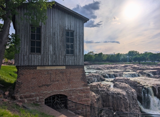 Queen Bee Mill next to waterfalls